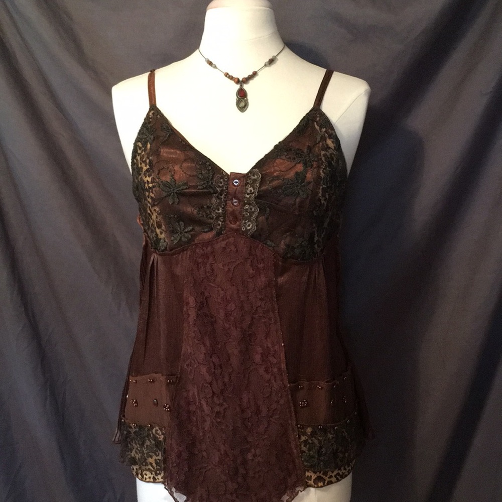 Ladies embellished boho top w/necklace